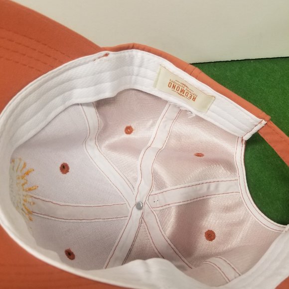 H90 - Radiate Love Hat - Picture 7 of 8